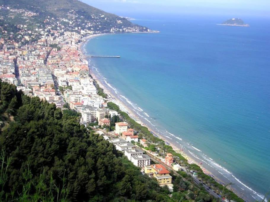 Exclusive Apartment Alassio With Sea View Eksteriør billede